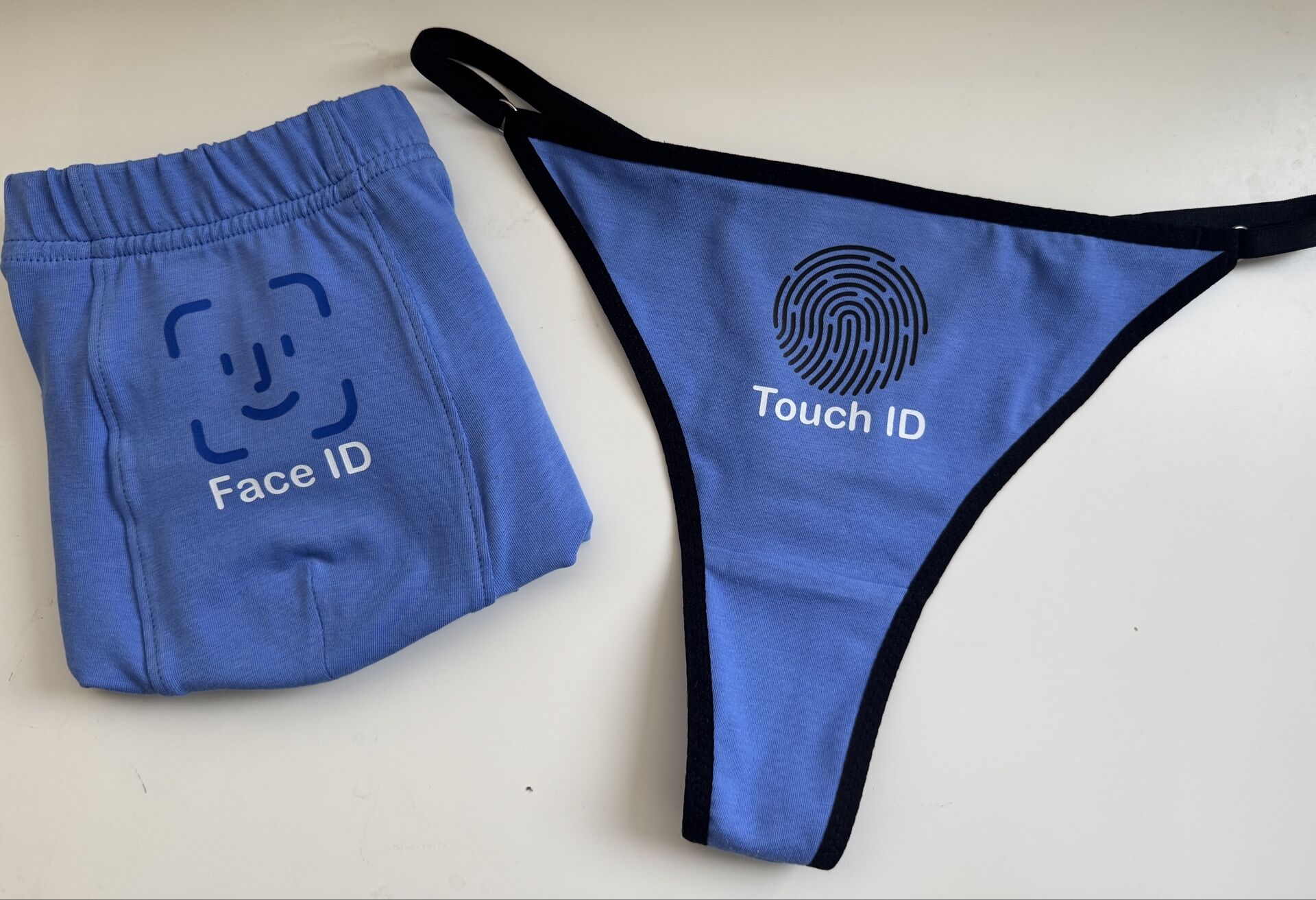 Sevgili Kombini - Face ID Baskılı MAVİ İç Çamaşırı Takımı