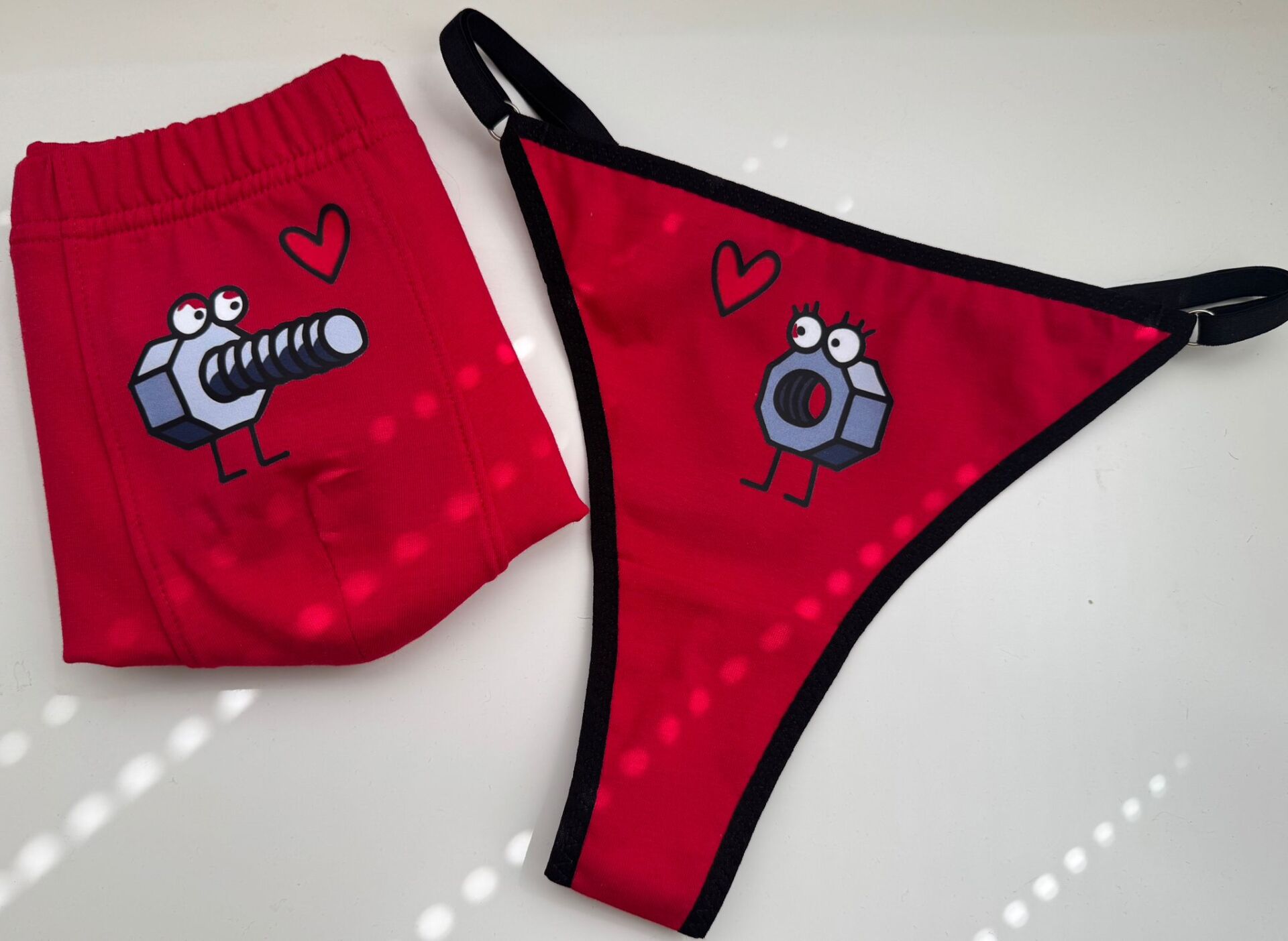 Sevgili Kombini - Eğlenceli KIRMIZI İç Çamaşırı Takımı